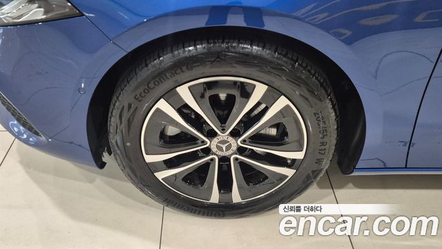 Mercedes-Benz A-Class W177 A220 Hatchback - фото 4