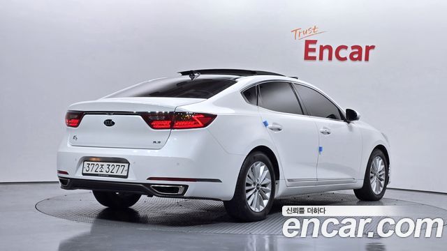 Kia K7 All New 3.0 LPI Luxury (Rental Car) - фото 1