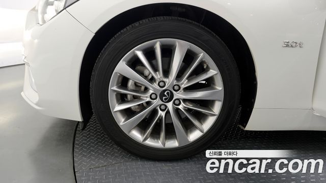 Infiniti Q50 3.0 - фото 4
