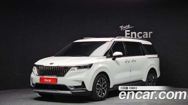 Kia Carnival 4-го поколения 9-Seater Signature - фото 0