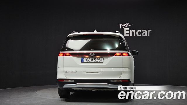 Kia Carnival 4-го поколения 9-Seater Signature - фото 3