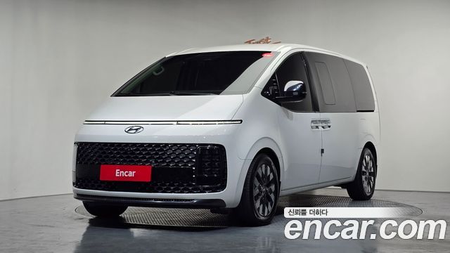 Hyundai Staria 4WD Lounge 9-Seater Inspiration - фото 0