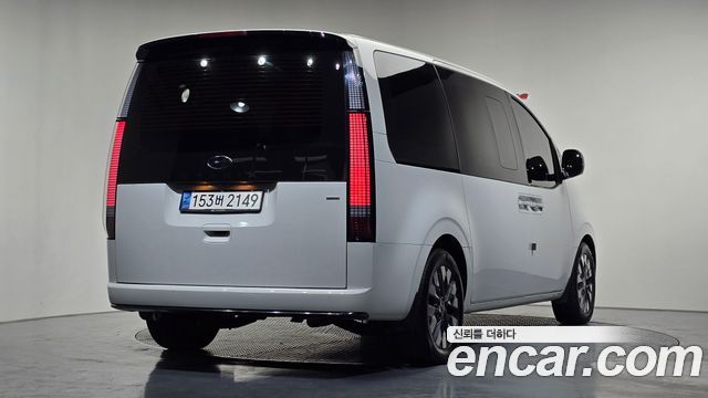 Hyundai Staria 4WD Lounge 9-Seater Inspiration - фото 1