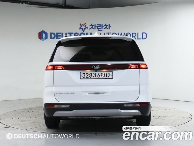 Kia Carnival 4-го поколения 9-Seater Prestige - фото 3