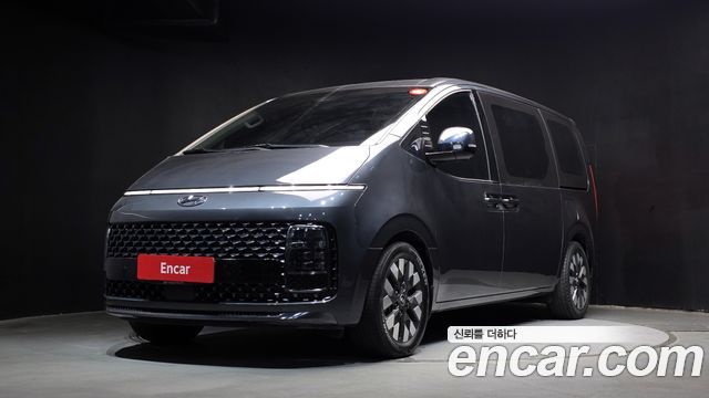 Hyundai Staria Lounge 9-Seater Prestige - фото 0