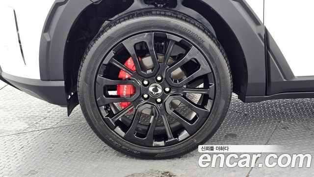 SsangYong Torres Gasoline 1.5 2WD Black Edition - фото 4