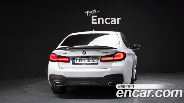 BMW 5 Series G30 530i M Sport Package - фото 3