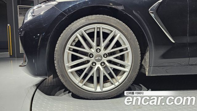 Genesis G70 2.2D Elite - фото 4