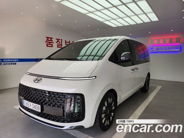 Hyundai Staria 4WD Lounge 9-Seater Inspiration - фото 0