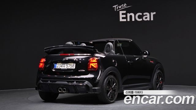 Mini Cooper Convertible S JCW 3rd - фото 1