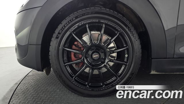 Mini Cooper S 5Door Standard 3rd - фото 3