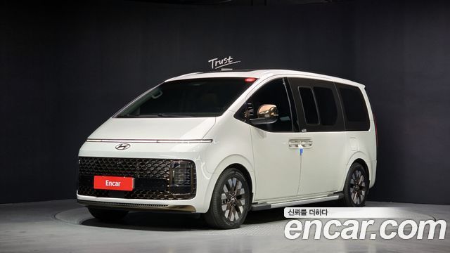 Hyundai Staria 4WD Lounge 9-Seater Inspiration - фото 0