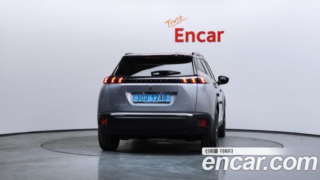Peugeot 2008 2-го поколения EV GT - фото 3
