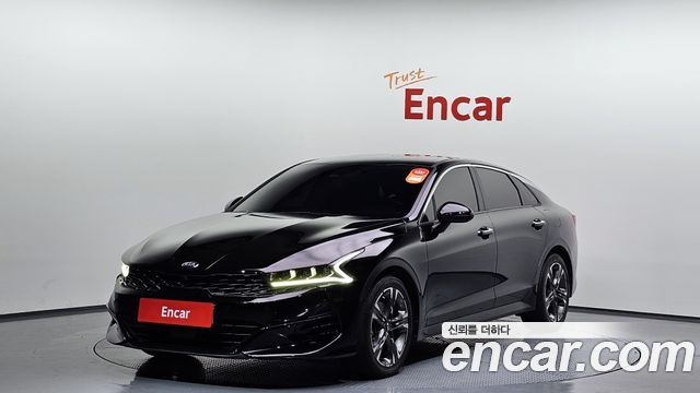 Kia K5 3-го поколения 2.0 Signature - фото 0