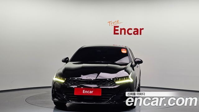 Kia K5 3-го поколения 2.0 Signature - фото 2