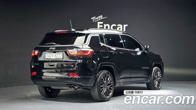 Jeep Compass 2-го поколения S 2.4 AWD - фото 1