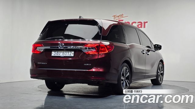 Honda Odyssey 3.5 5th - фото 1