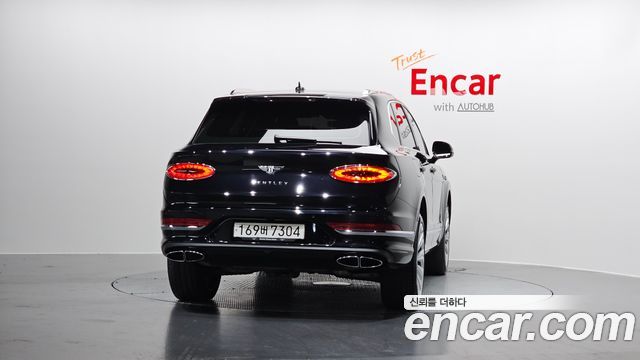 Bentley Bentayga 4.0 V8 Azure - фото 3