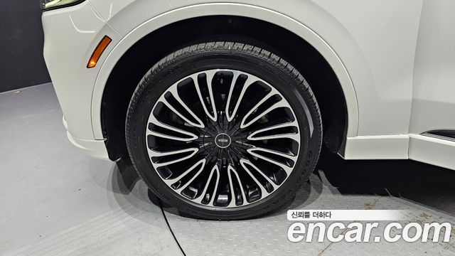 Lincoln Aviator 2-го поколения 3.0 Black Label AWD - фото 4