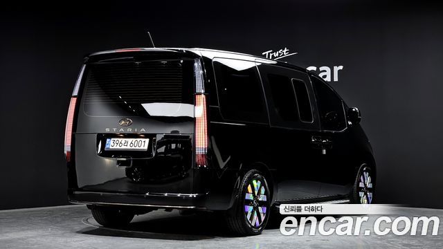 Hyundai Staria Lounge 9-Seater Inspiration - фото 1