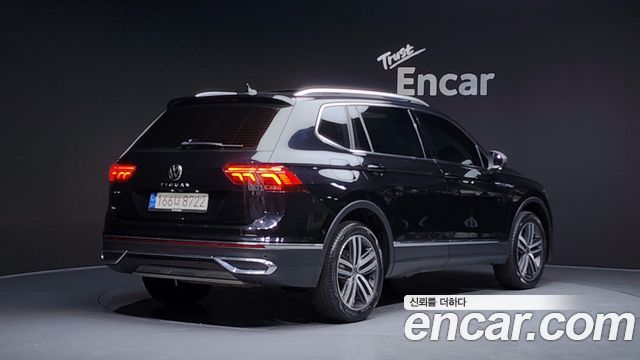 Volkswagen Tiguan Allspace 2.0 TSI Prestige - фото 1