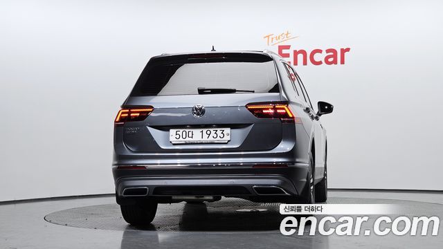 Volkswagen Tiguan Allspace 2.0 TDI Prestige - фото 3