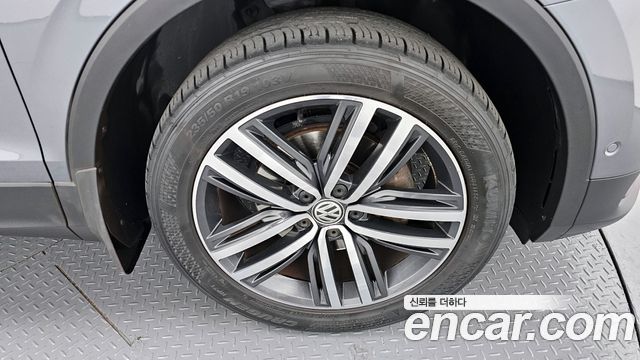 Volkswagen Tiguan Allspace 2.0 TDI Prestige - фото 4