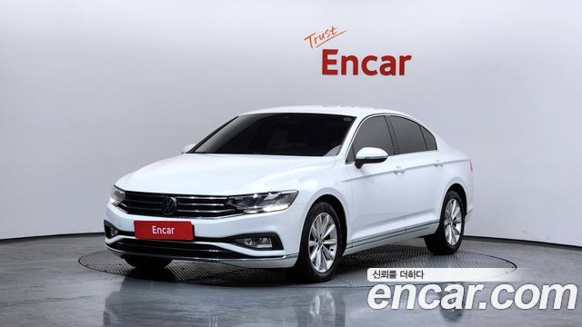 Volkswagen Passat B8 2.0 TDI Premium - фото 0