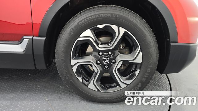 Honda CR-V 5-го поколения 1.5 Touring 4WD - фото 3