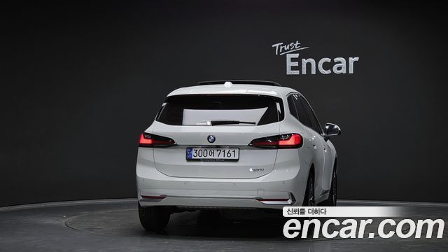 BMW 2 Series Active Tourer U06 220i Luxury - фото 3