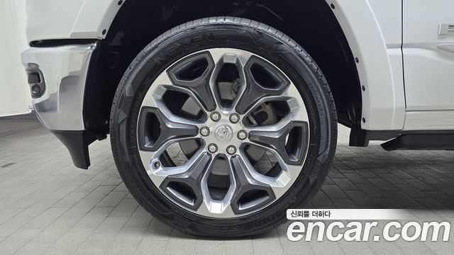 Dodge Ram Pick Up 5.7 - фото 4