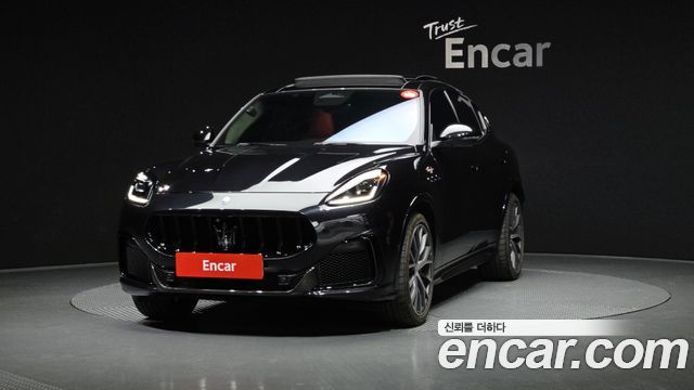 Maserati Grecale 3.0 AWD Trofeo - фото 0