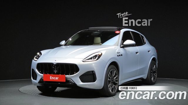 Maserati Grecale 2.0 AWD Modena - фото 0