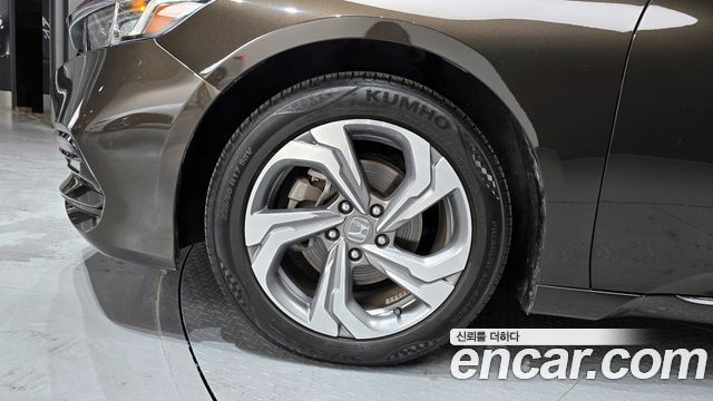 Honda Accord 10-го поколения 1.5 Turbo - фото 4