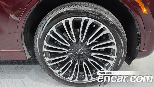 Lincoln Aviator 2-го поколения 3.0 Black Label AWD - фото 4