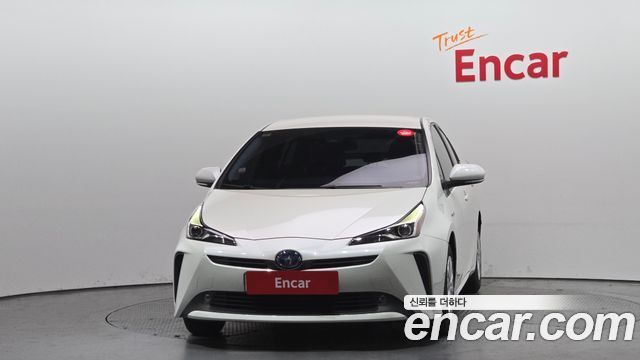 Toyota Prius 4-го поколения 1.8 - фото 2