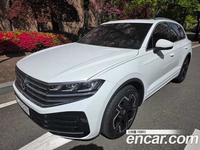 Volkswagen Touareg 3-го поколения 3.0 TDI Prestige - фото 0