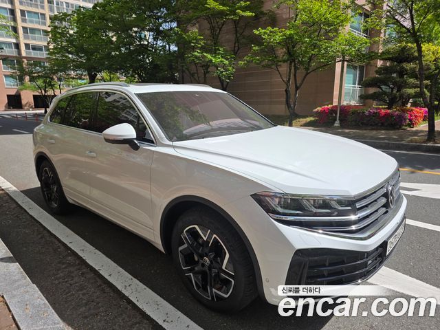 Volkswagen Touareg 3-го поколения 3.0 TDI Prestige - фото 1