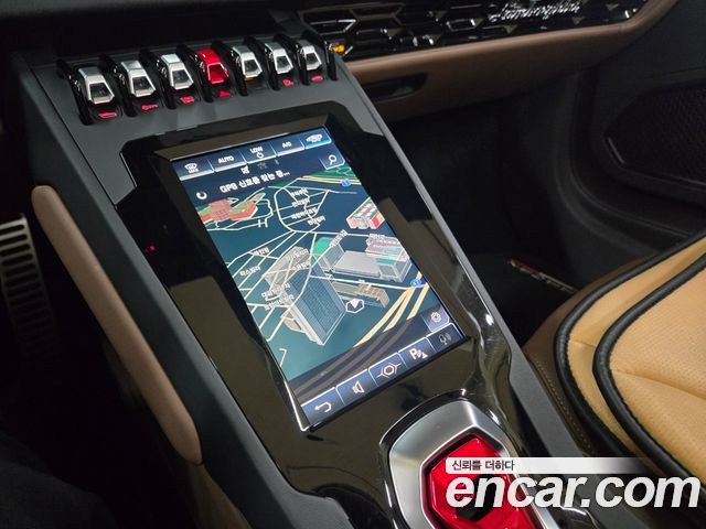 Lamborghini Huracan LP610-2 EVO Spyder - фото 4