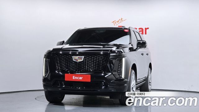 Cadillac Escalade 5-го поколения 6.2 Sports Platinum - фото 2