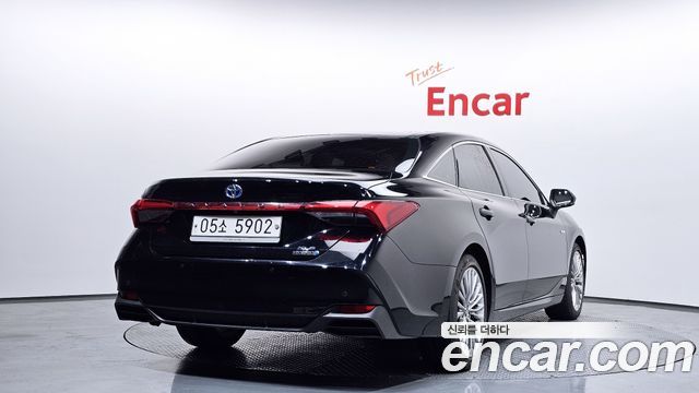 Toyota Avalon 5-го поколения 2.5 Hybrid - фото 1