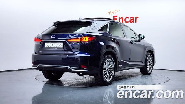 Lexus RX 450h 4-го поколения Executive - фото 1