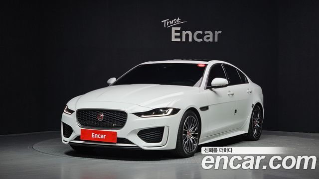 Jaguar XE D180 R-Dynamic S - фото 0