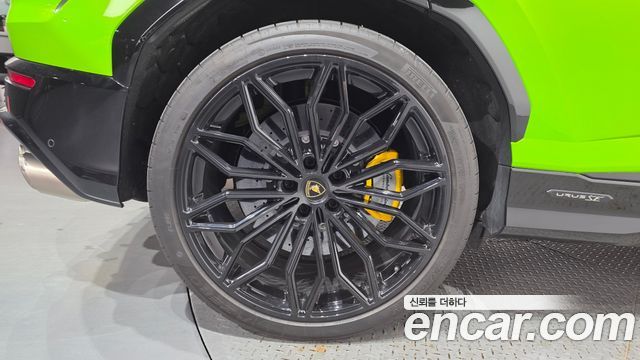 Lamborghini Urus 4.0 V8 SE - фото 4