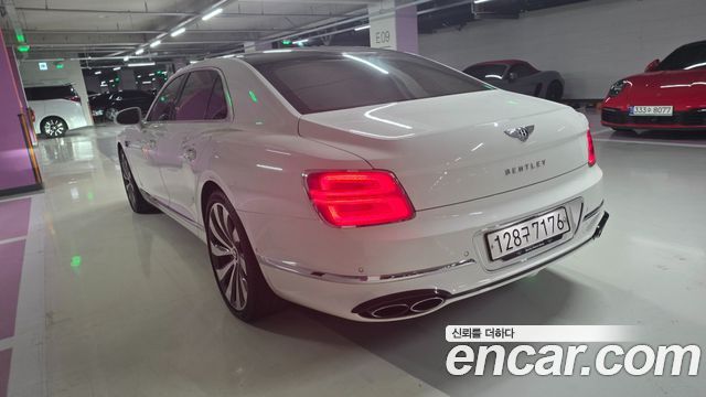 Bentley Flying Spur 3-го поколения 4.0 - фото 4