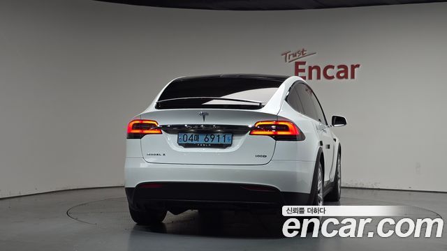 Tesla Model X 100D - фото 3