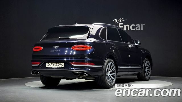 Bentley Bentayga 4.0 V8 - фото 1