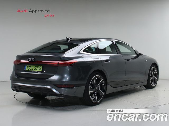 Audi A6 e-Tron Performance S line - фото 1