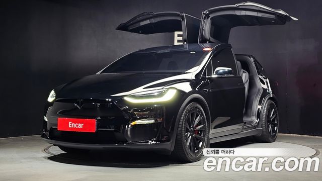 Tesla Model X Plaid - фото 0