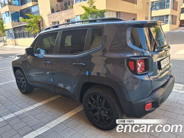 Jeep Renegade 1.3 Limited - фото 1